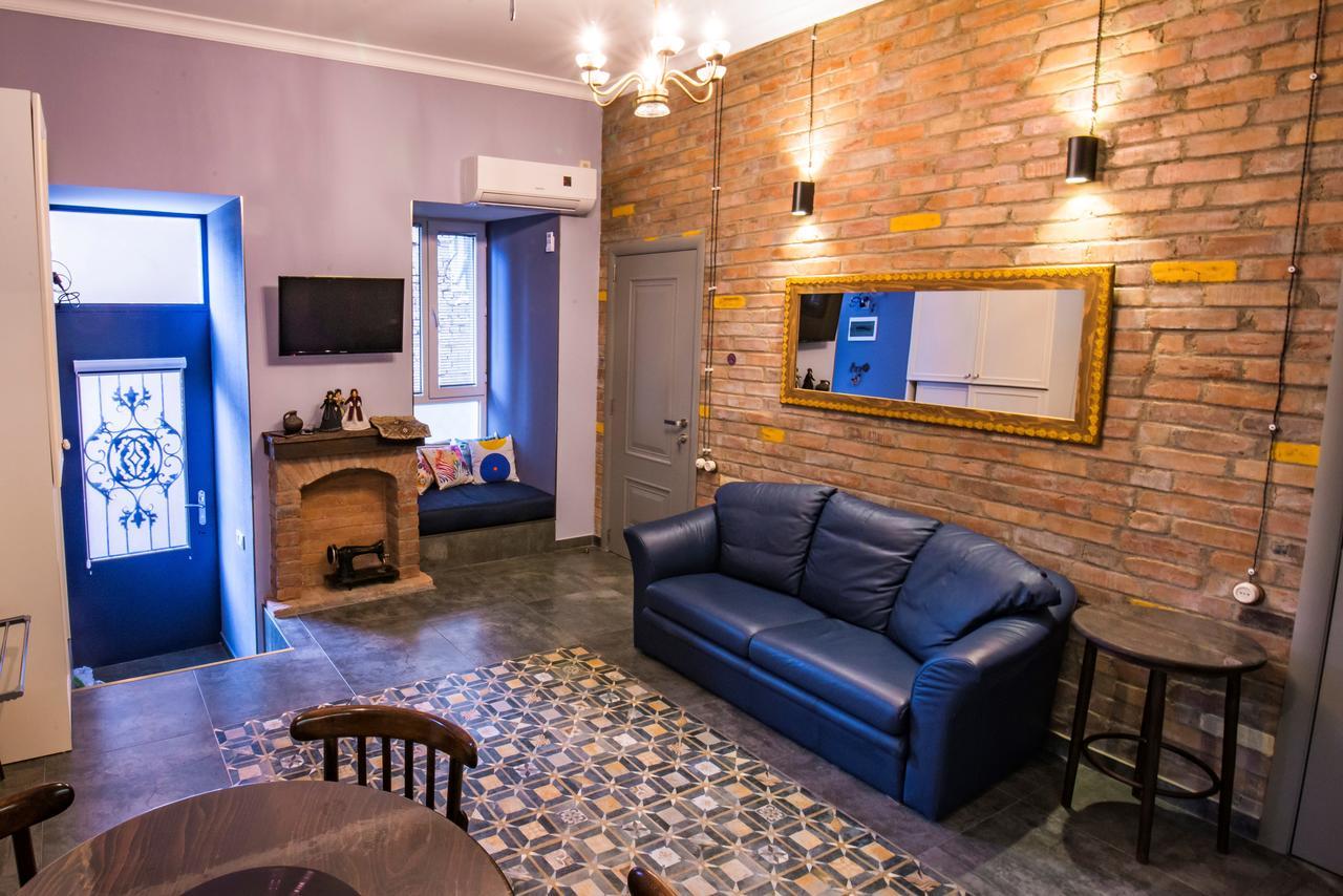 Sofia Apartment In Old Тбилиси Екстериор снимка