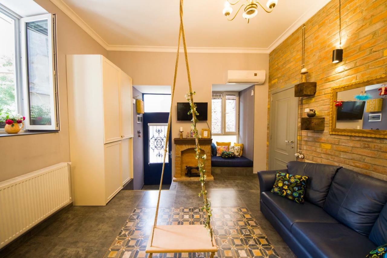 Sofia Apartment In Old Тбилиси Екстериор снимка