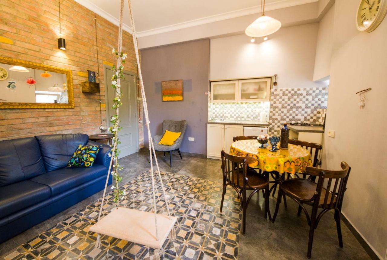Sofia Apartment In Old Тбилиси Екстериор снимка